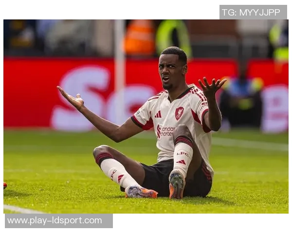 利物浦联赛杯对阵水晶宫前缺席新闻发布会引发关注